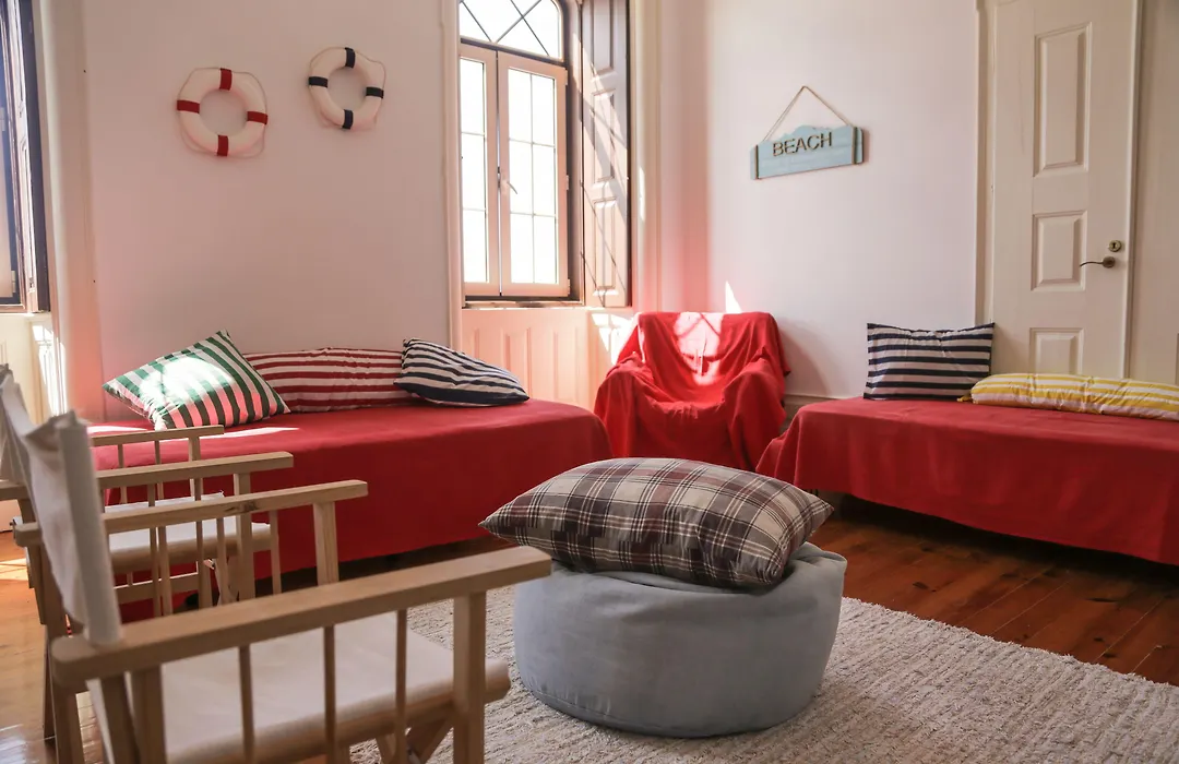 Hostel 402-1